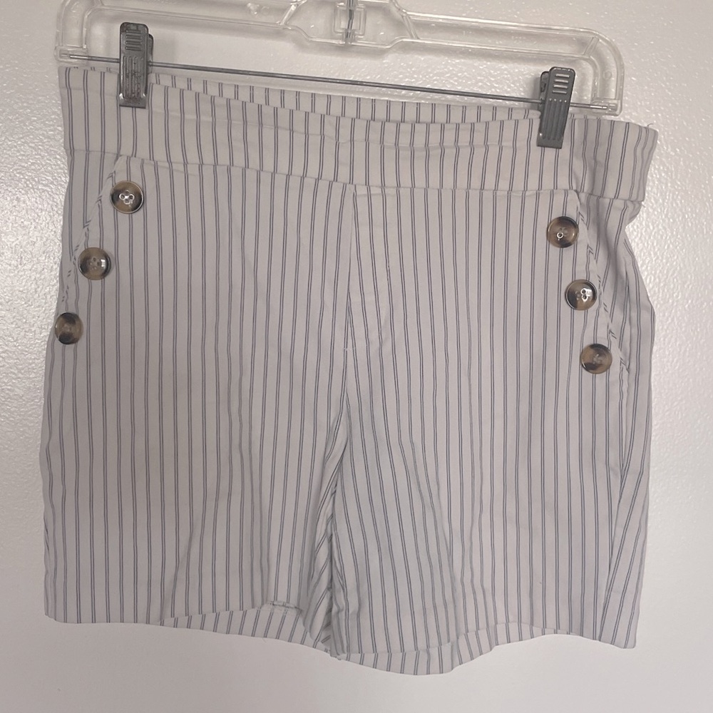 Bella Rose Gray White Striped Women's Boho Coastalcore Shorts SZ 10P